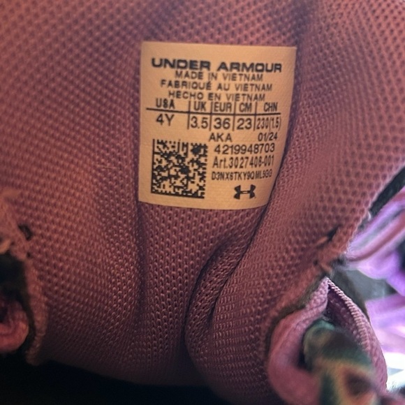 Under Armour Purple and Black Sneakers Size 4 Youth - Picture 2 of 10